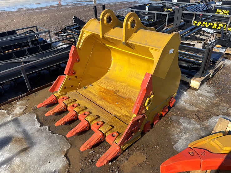 2026-caterpillar-320-image-2