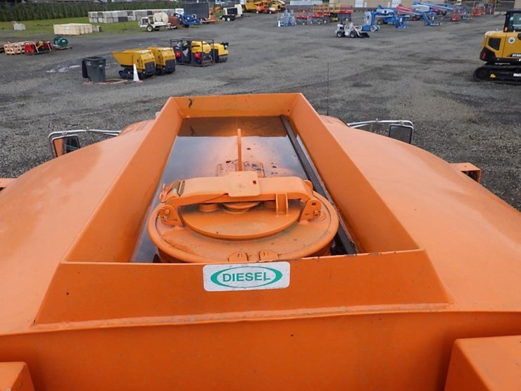 2004-ford-f650-image-17