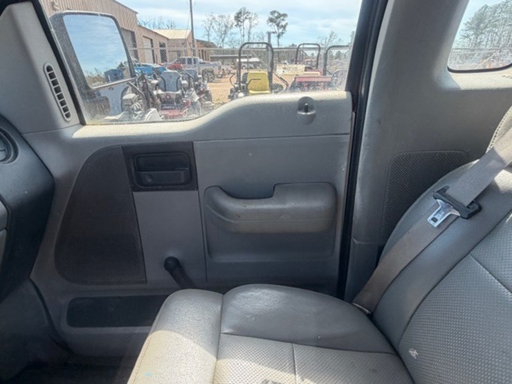 2005-ford-f150-xl-image-29