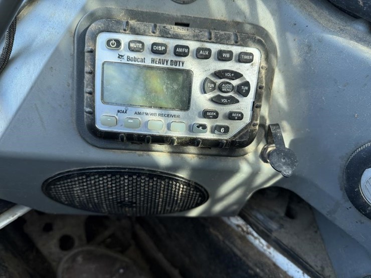 2017-bobcat-s595-image-14