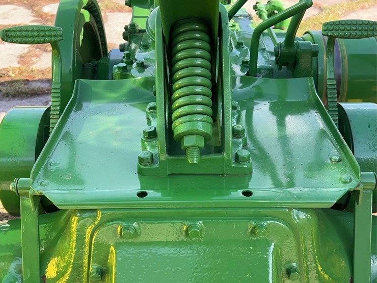 john-deere-model-b-image-45