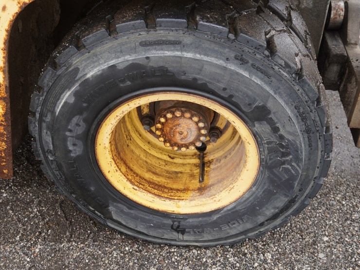 #106-•-hyster-135-forklift-image-51