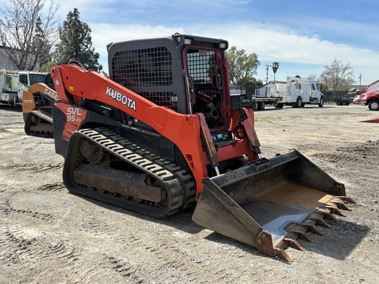 2018-kubota-svl95-2s-image-2