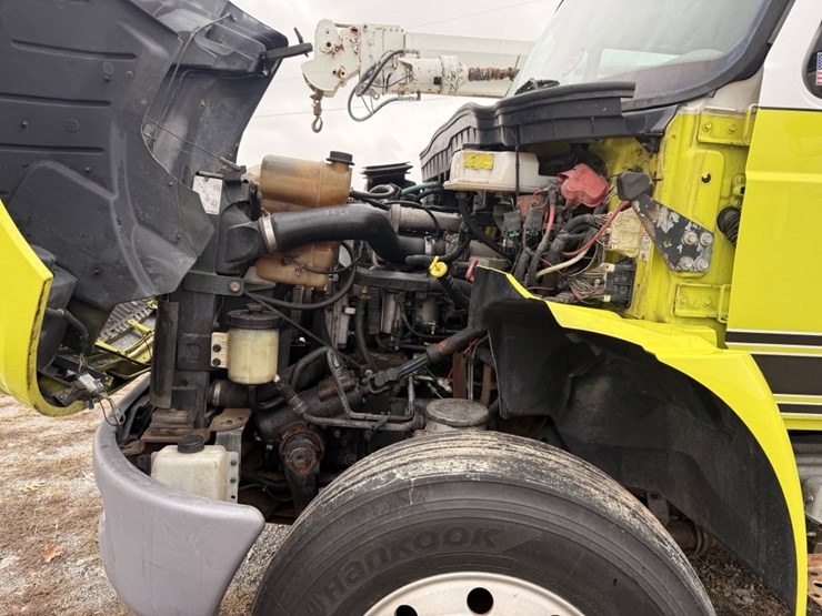 2012-international-durastar-4300-image-9