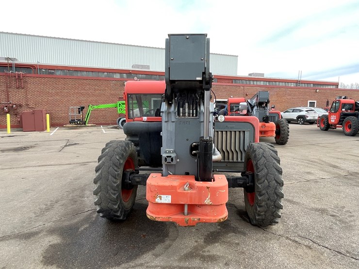 #133-•-2017-skyjack-sj643-telehandler-image-6