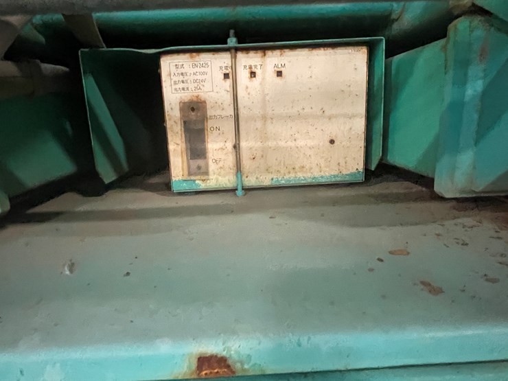 #202-•-airman-encl06-electric-track-scissor-lift-image-11