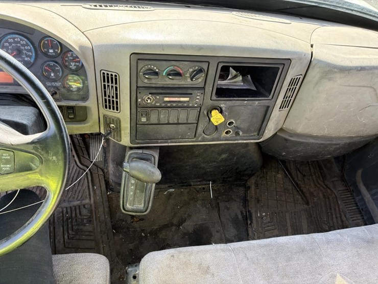 2012-international-durastar-4300-image-13