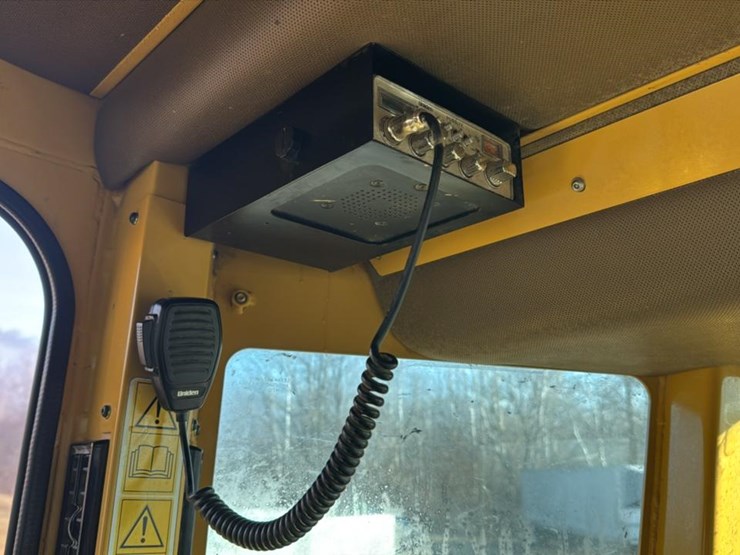 2022-tigercat-610e-image-57