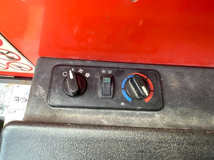 #130-•-2018-skyjack-sj843-telehandler-image-50