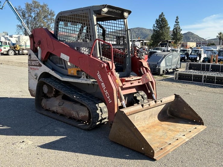 2020-takeuchi-tl10v2-image-2