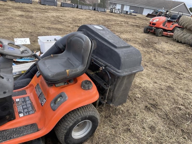 husqvarna-yth2042-image-3