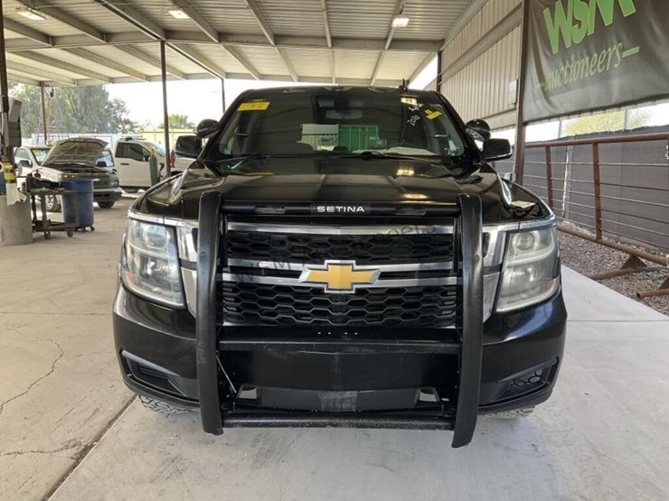 2020-chevrolet-tahoe-image-3