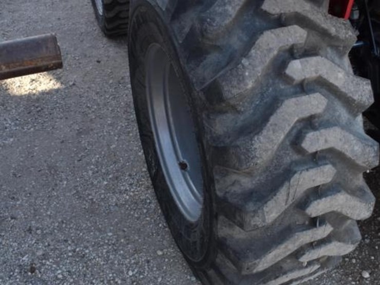 mahindra-1626-image-11