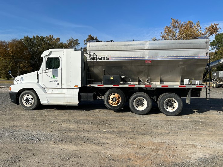 2006-freightliner-auger-truck-image-9