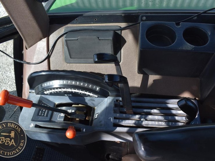 1984-john-deere-4050-image-40