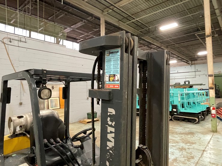 #169-•-2013-komatsu-30-propane-forklift-image-26