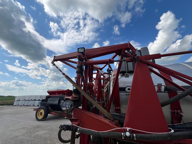 case-610-sprayer-system-2000-gallons-image-77