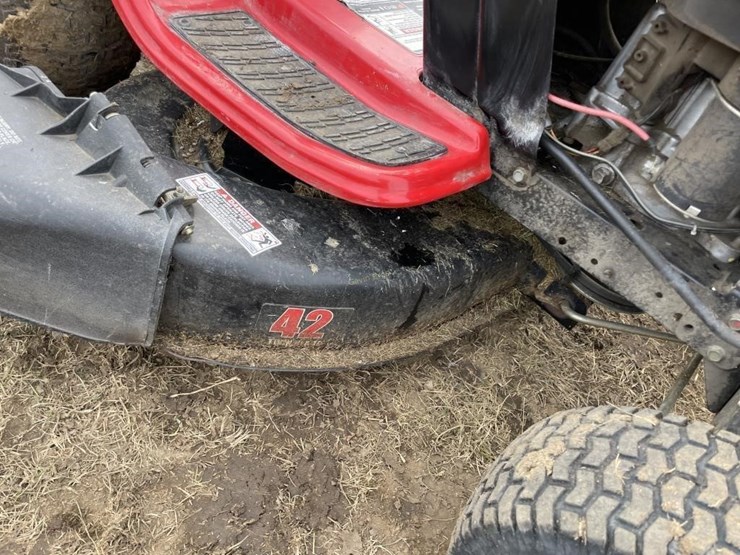 huskee-lt4200-image-5