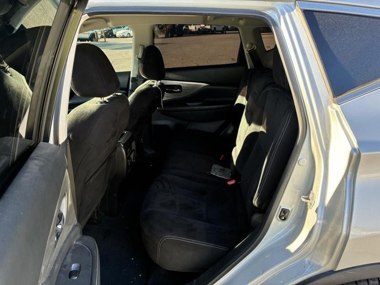 2018-nissan-murano-sv-image-12