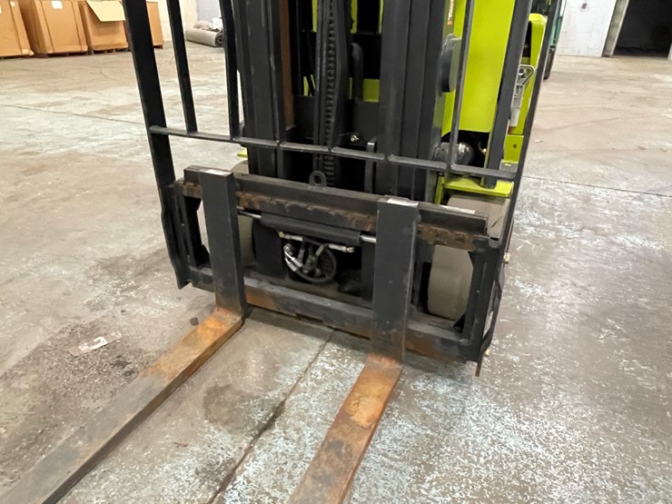 clark-tmx25-image-10