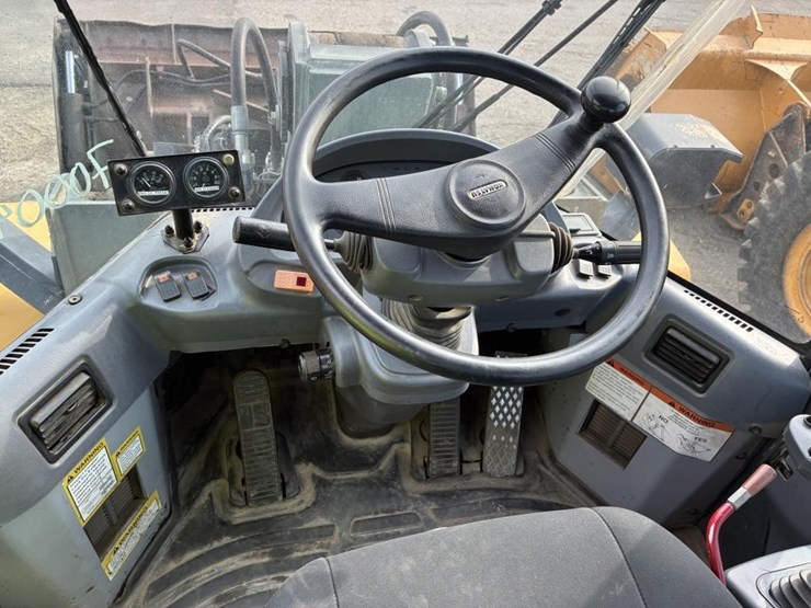 2004-komatsu-w200pt-wheel-loader-image-16