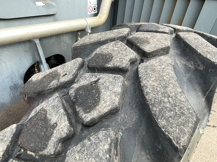 #129-•-2018-skyjack-sj843-telehandler-image-26