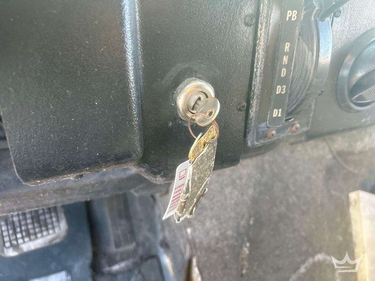 1998-freightliner-mt45-image-39