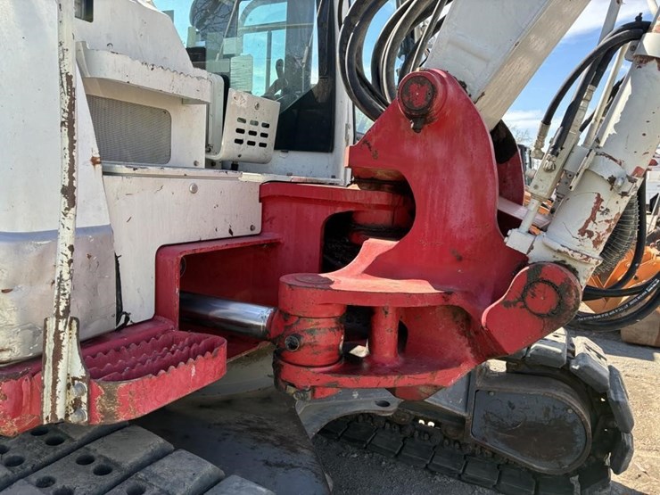 2017-takeuchi-tb2150-image-12