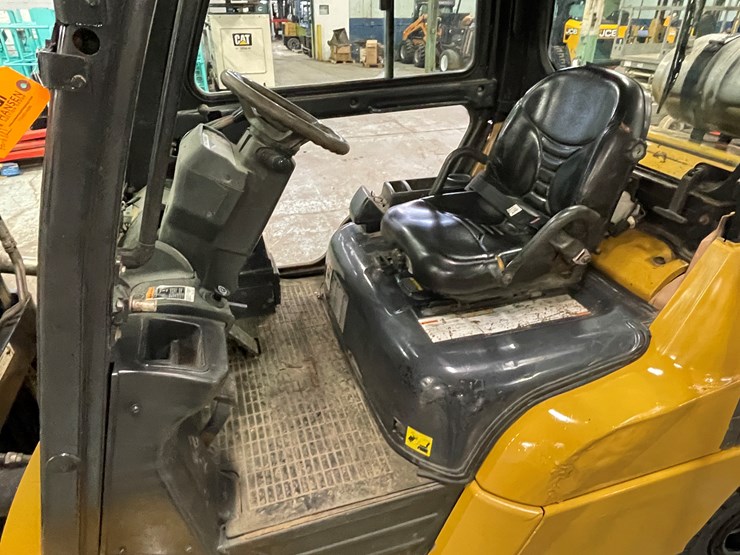 2012-caterpillar-p10000-image-32