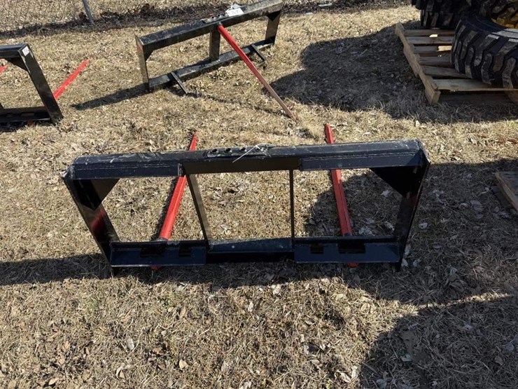 new-kivel-universal-attach-bale-spear-image-2