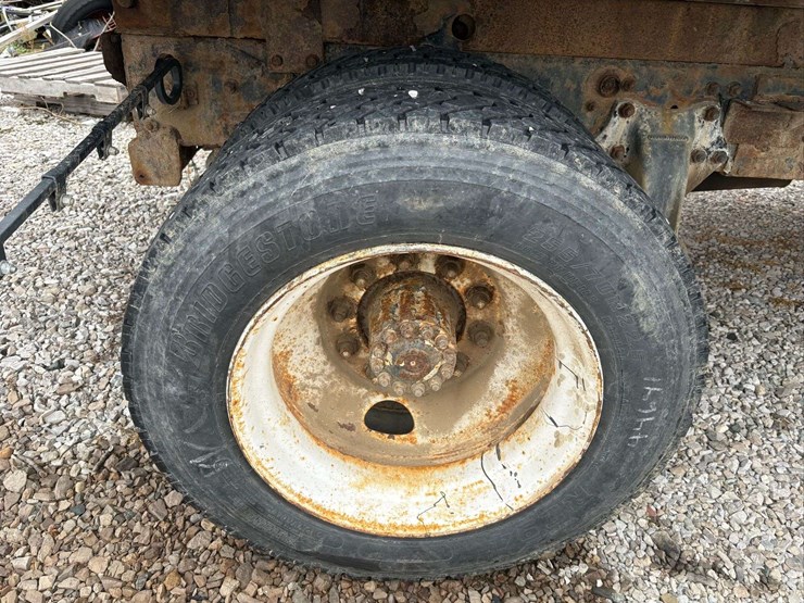 1996-freightliner-dump-truck-image-12