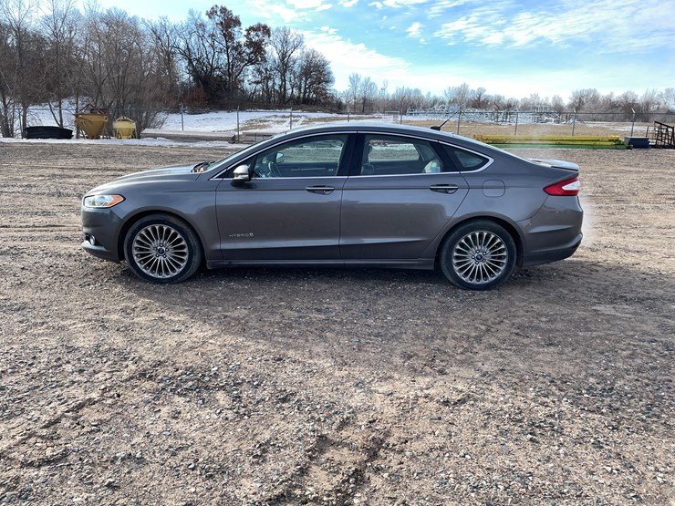 #1522-•-2014-ford-fusion-(has-mn-title)-image-2