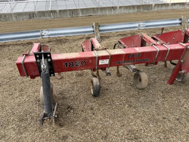 case-ih-1820-image-3