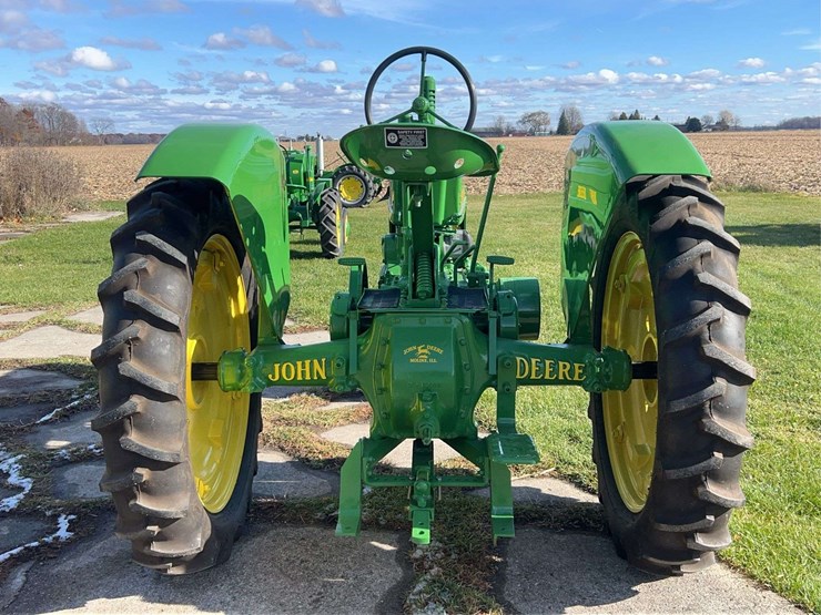 john-deere-model-b-image-4