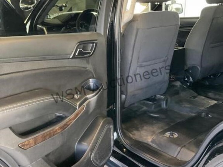 2020-chevrolet-tahoe-image-25