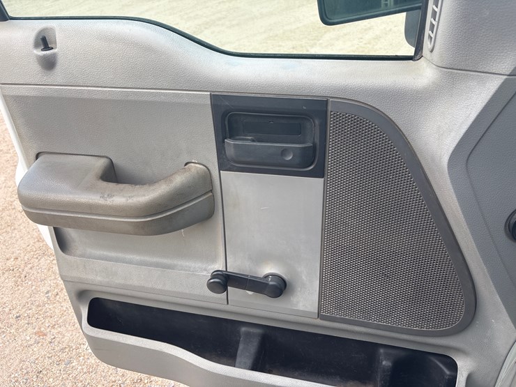 2005-ford-f150-image-9