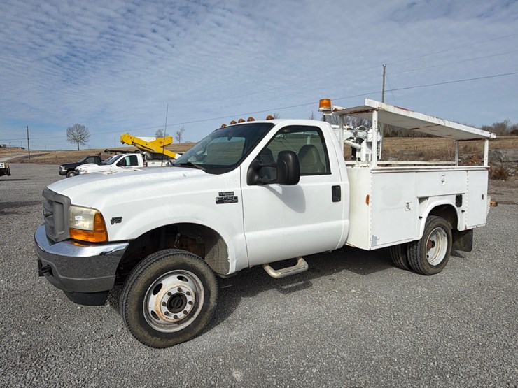 2001-ford-f550-image-1