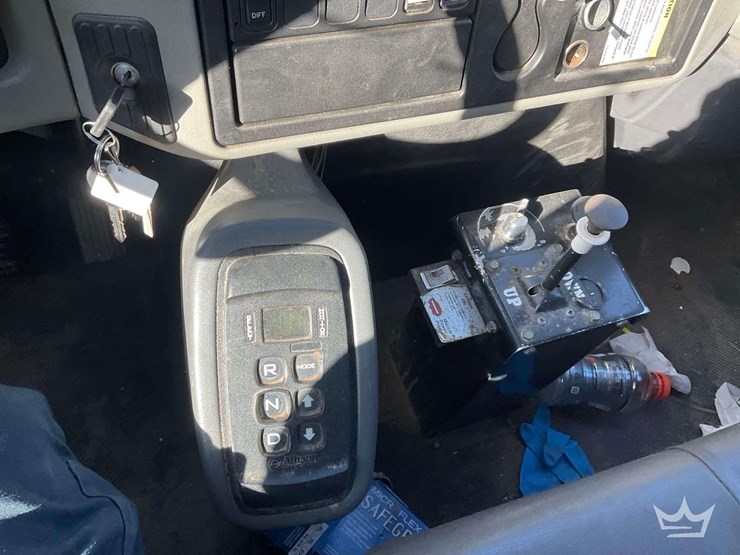 2014-international-durastar-4300-image-17