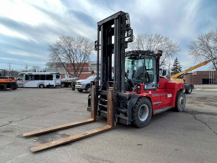 #106-•-2018-kalmar-dcg-120-12-diesel-forklift-image-1