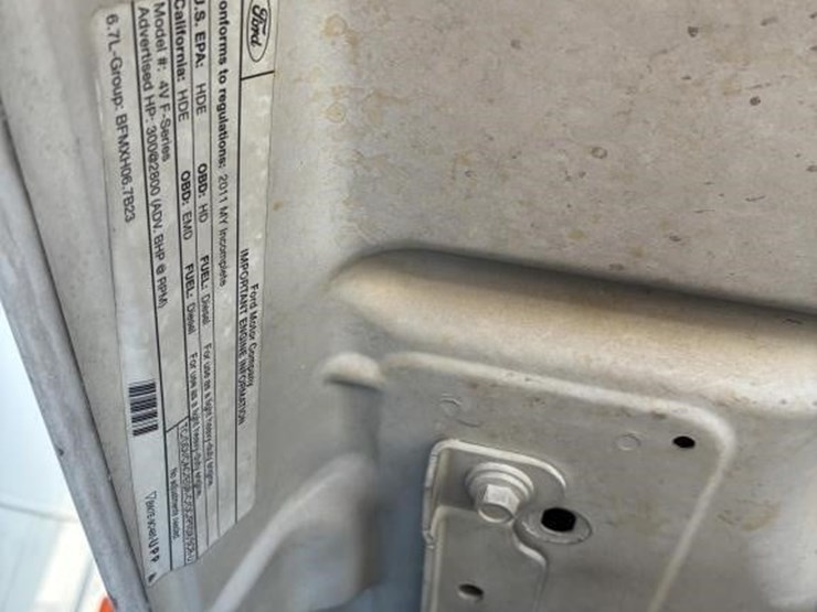 2011-ford-f550-image-11