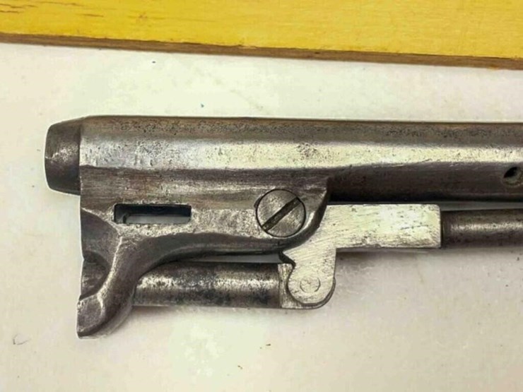 colt-revolver-image-20