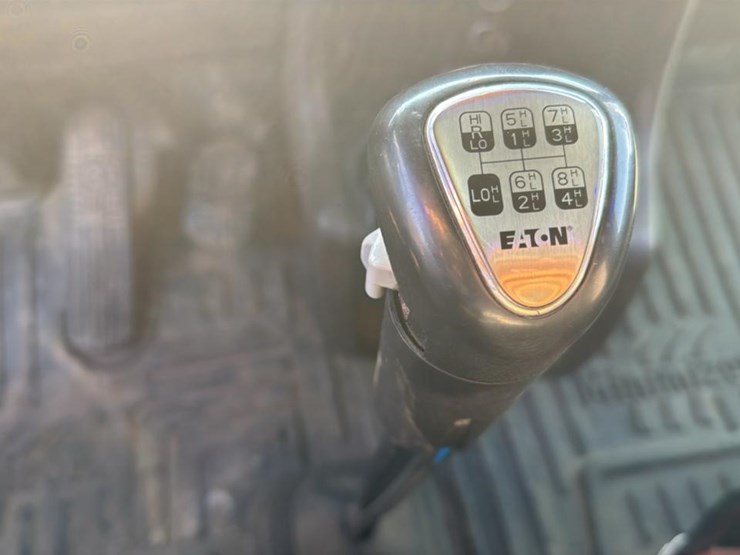 #119-•-2018-kenworth-log-truck-image-52