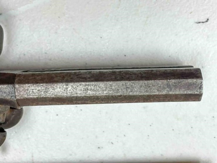 vintage-pistol-image-2