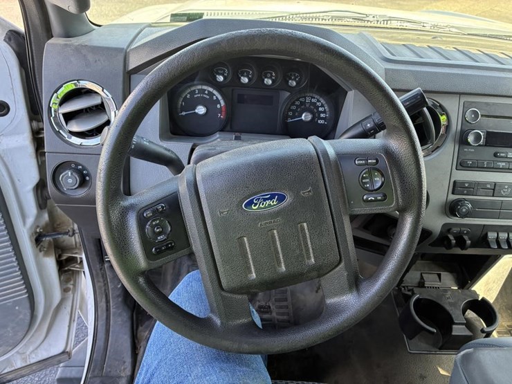 2012-ford-f350-image-13