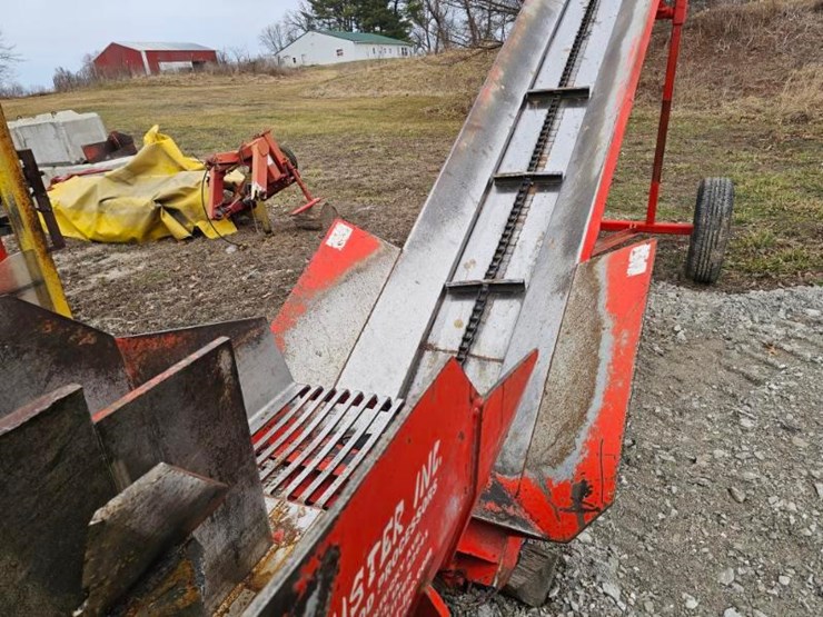 2013-blockbuster-18-20-image-11