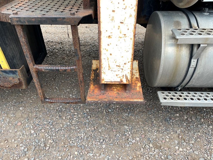 2003-kenworth-t800-image-17