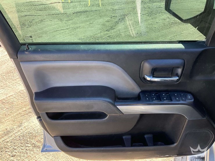 2016-chevrolet-silverado-1500-image-11