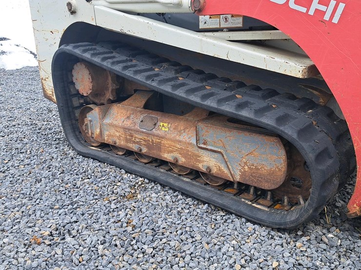 2014-takeuchi-tl10-image-17