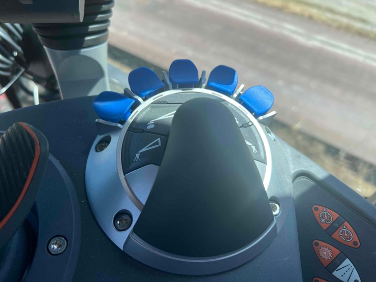 2018-ag-chem-rg1100c-image-72