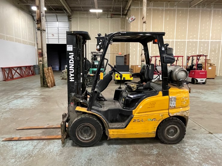 2021-hyundai-25l-9a-image-8